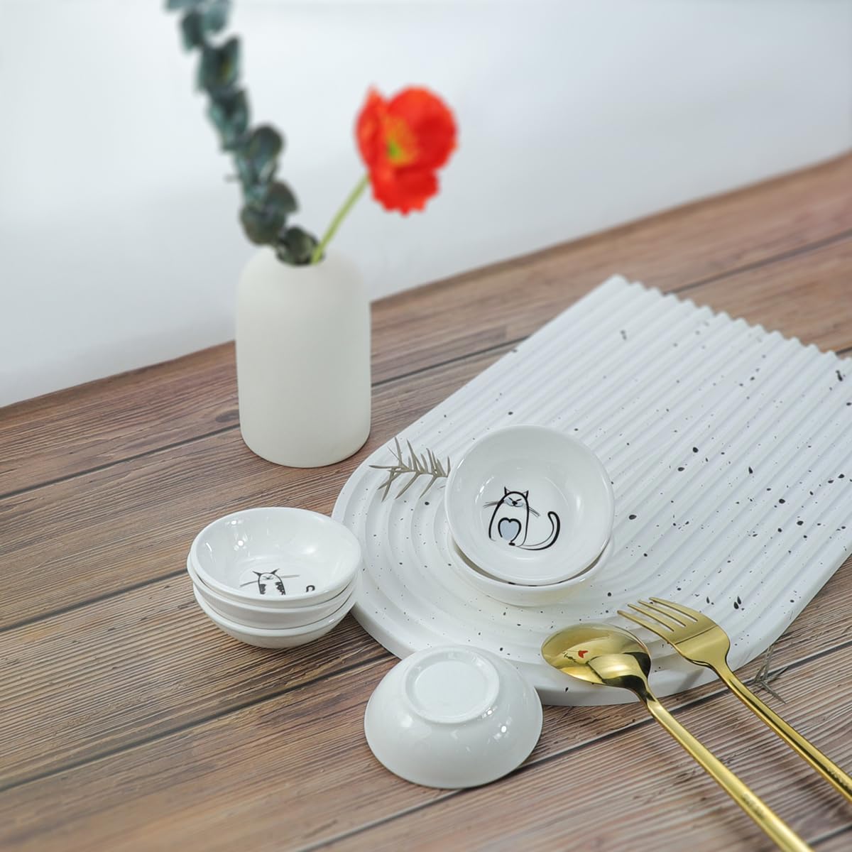 6 - Piece Adorable Cat - Themed Ceramic Dipping Bowls: Perfect for Sauces, Snacks & More