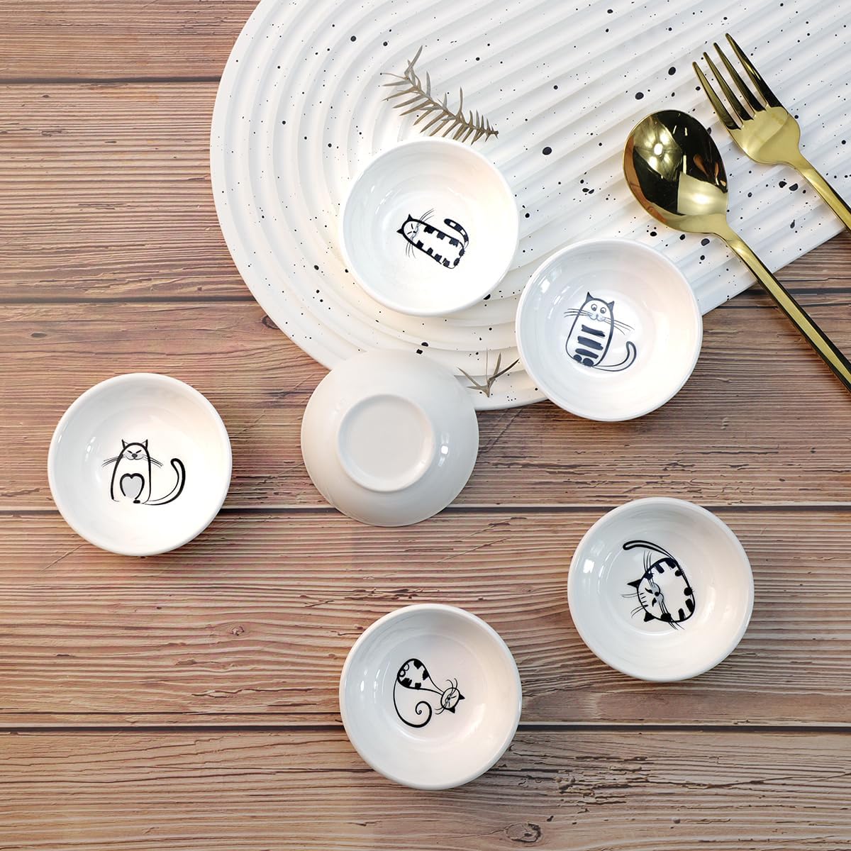6 - Piece Adorable Cat - Themed Ceramic Dipping Bowls: Perfect for Sauces, Snacks & More